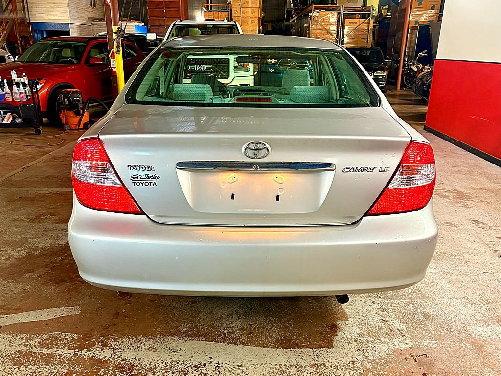 2003 Toyota Camry Image 6