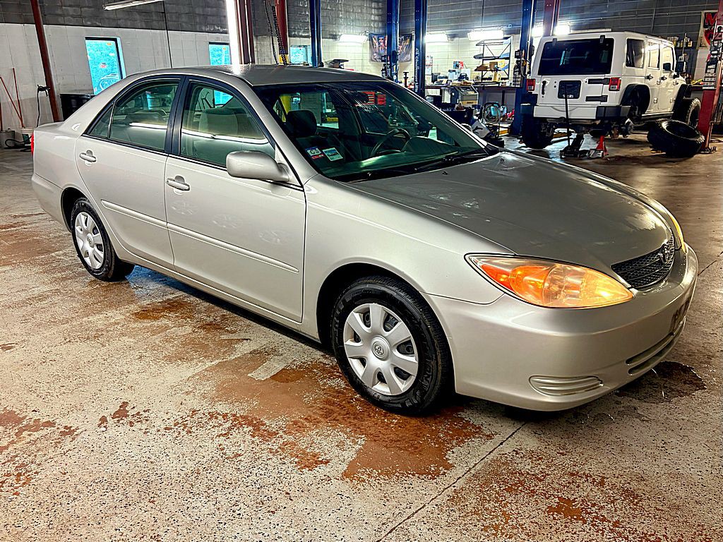 2003 Toyota Camry Image 8