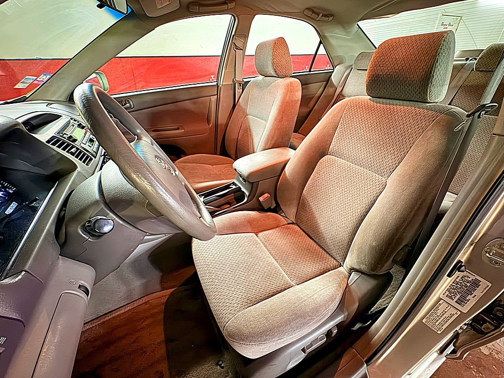 2003 Toyota Camry Image 11