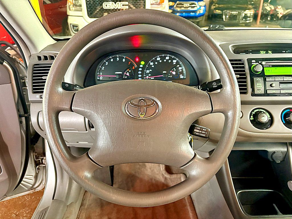 2003 Toyota Camry Image 12