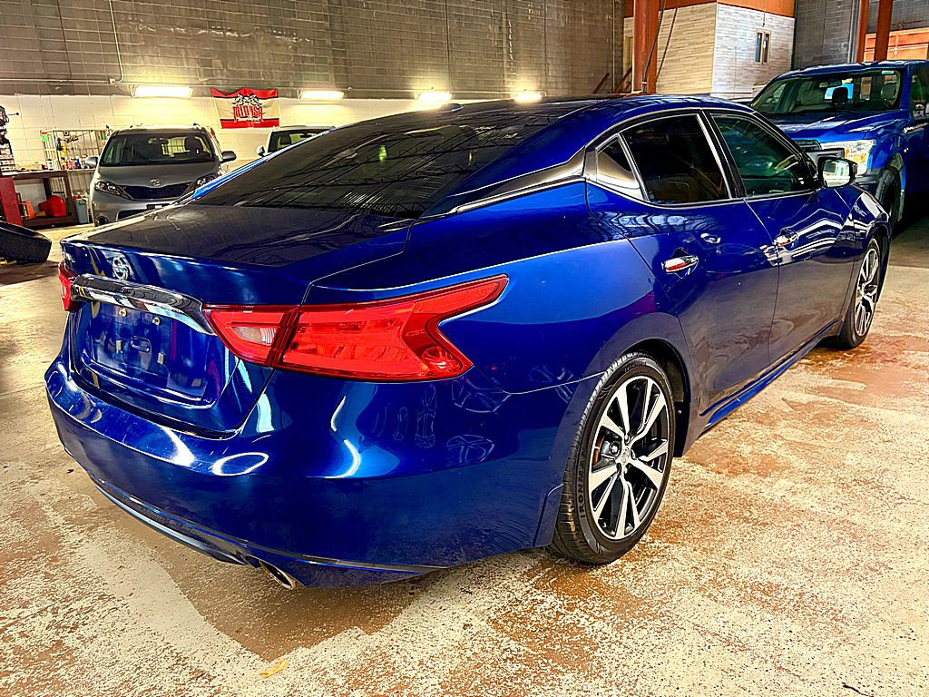 2016 Nissan Maxima Image 7