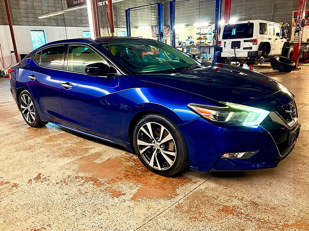 2016 Nissan Maxima Image 8