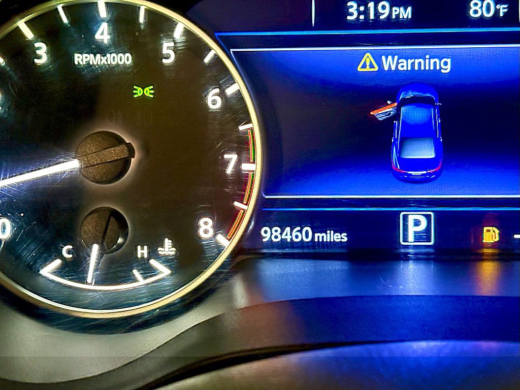 2016 Nissan Maxima Image 12