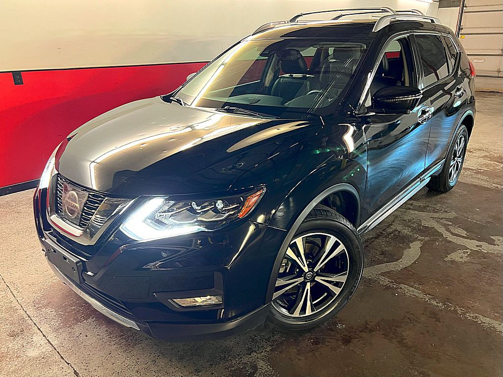 2017 Nissan Rogue Image 1