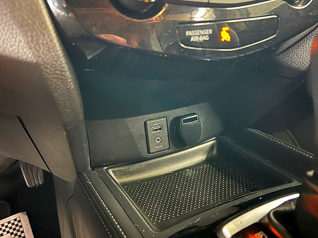 2017 Nissan Rogue Image 17