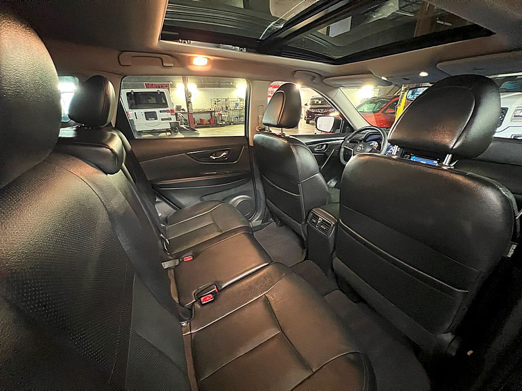 2017 Nissan Rogue Image 27