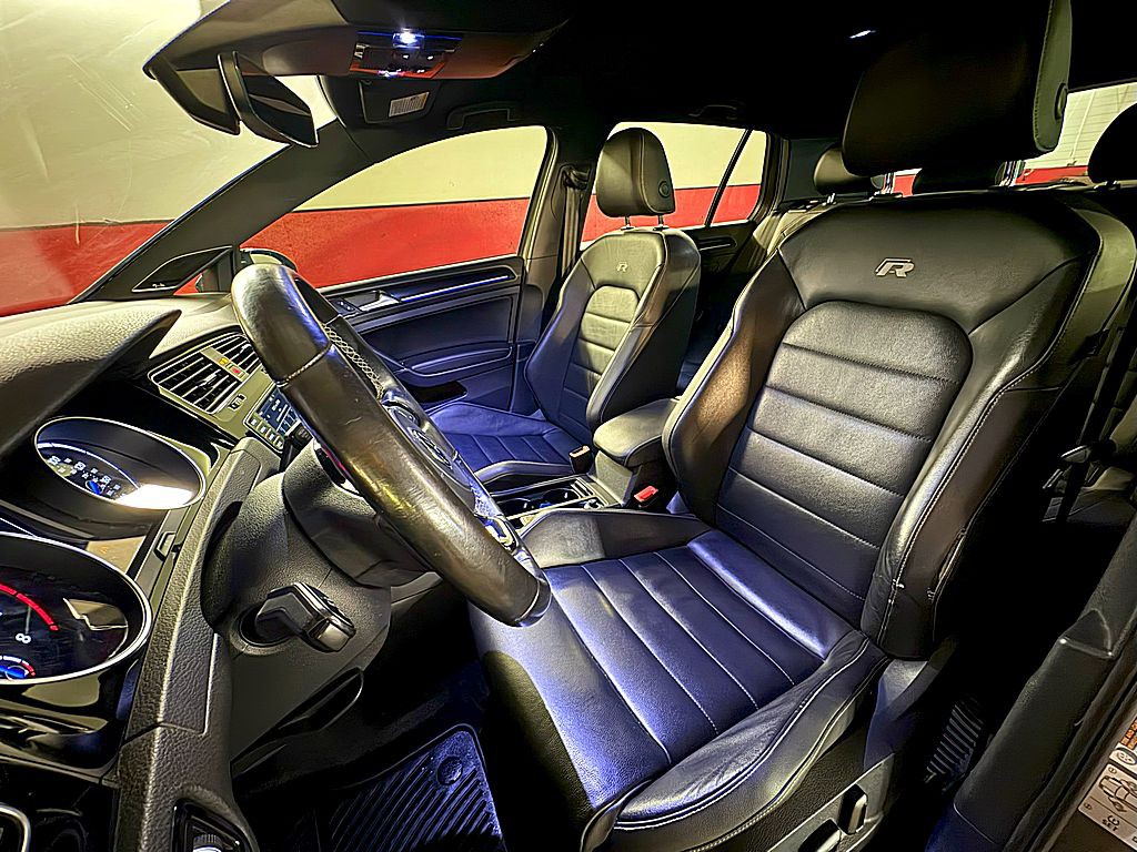 2017 Volkswagen Golf Image 10