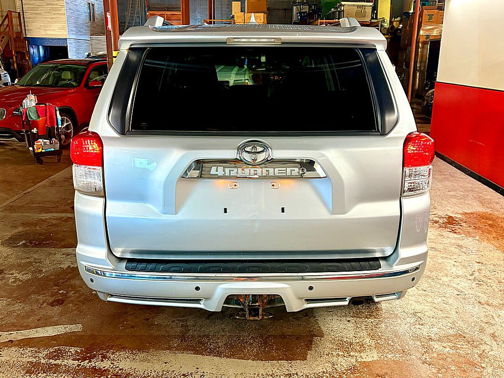 2011 Toyota 4Runner Image 6