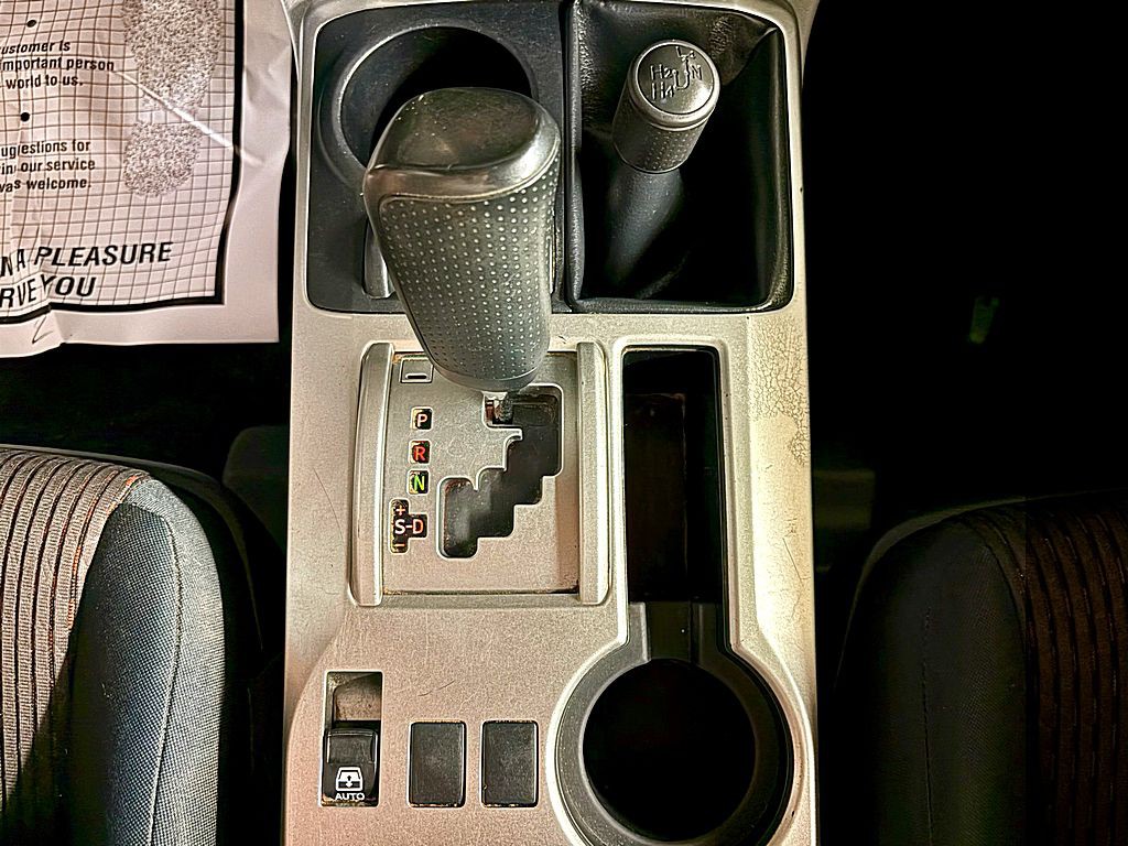 2011 Toyota 4Runner Image 16