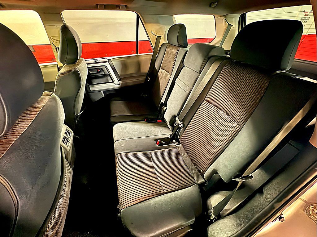 2011 Toyota 4Runner Image 21