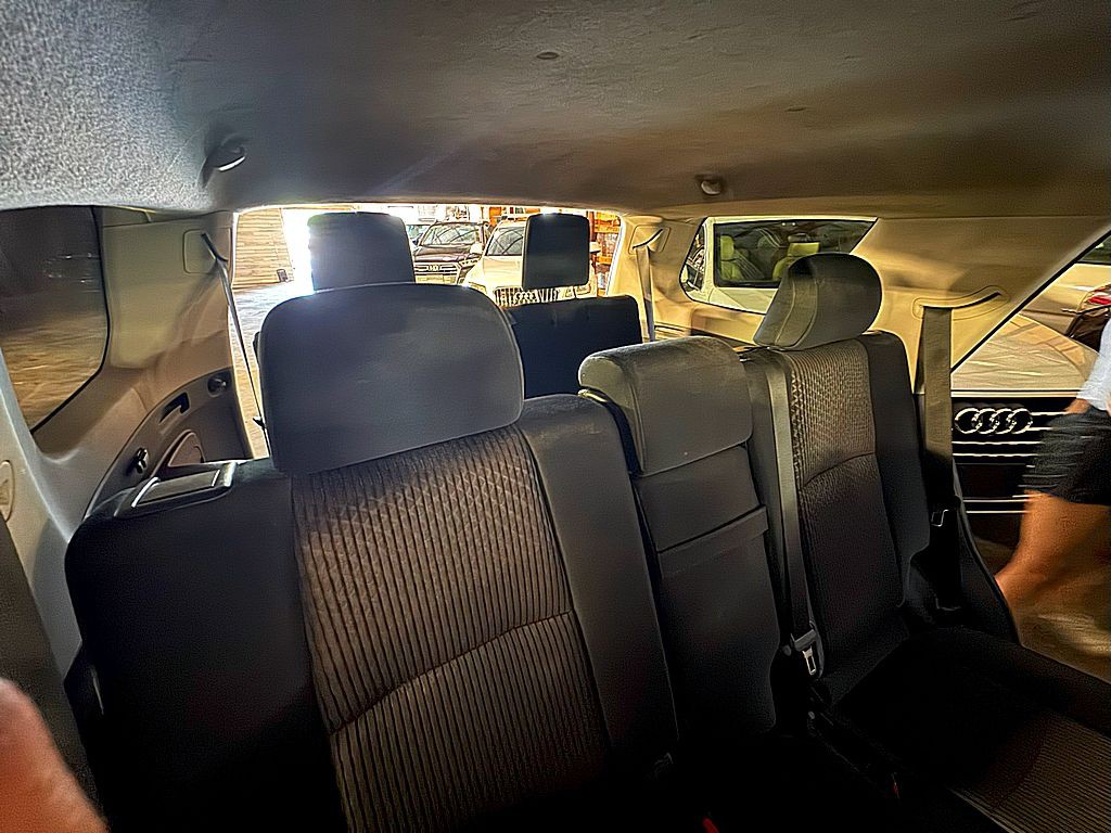 2011 Toyota 4Runner Image 25