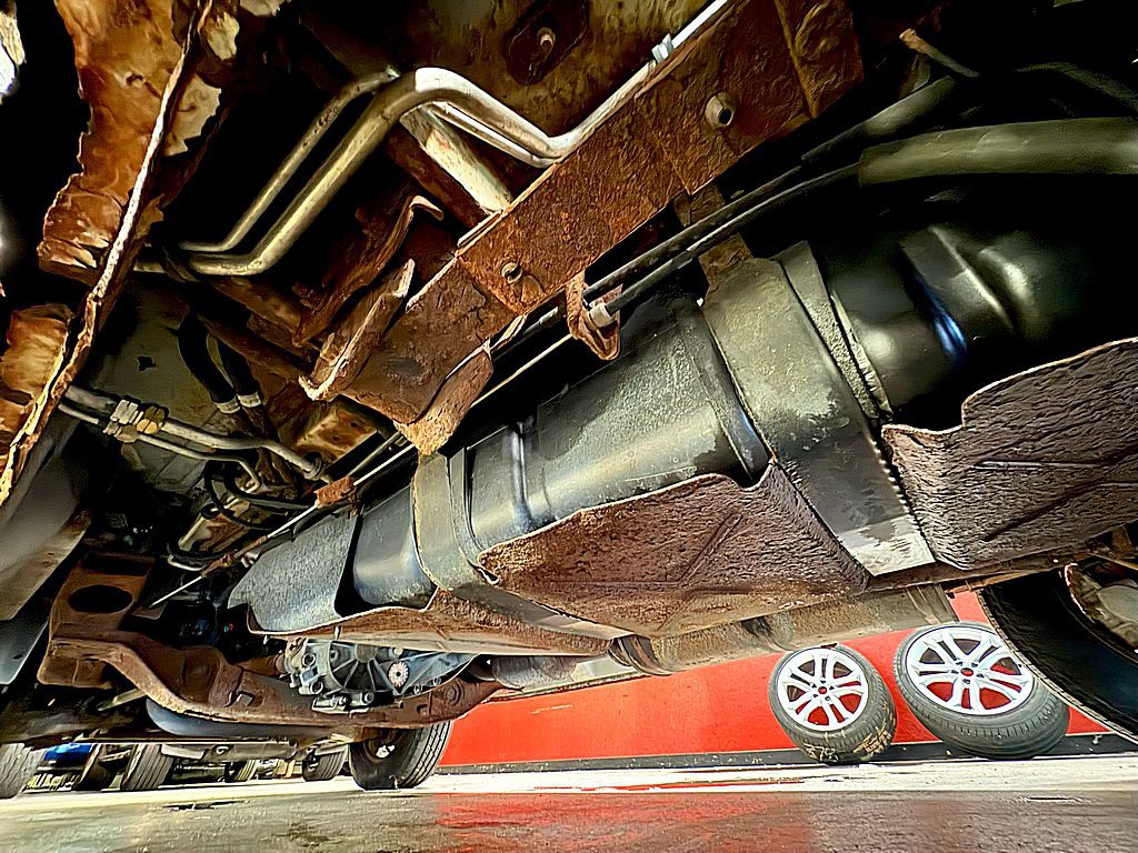 2005 Chevrolet Astro Image 32