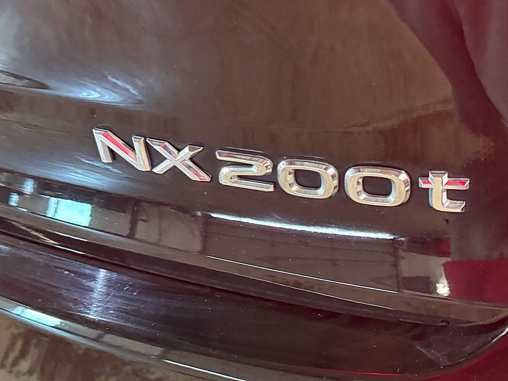 2015 Lexus NX Image 28