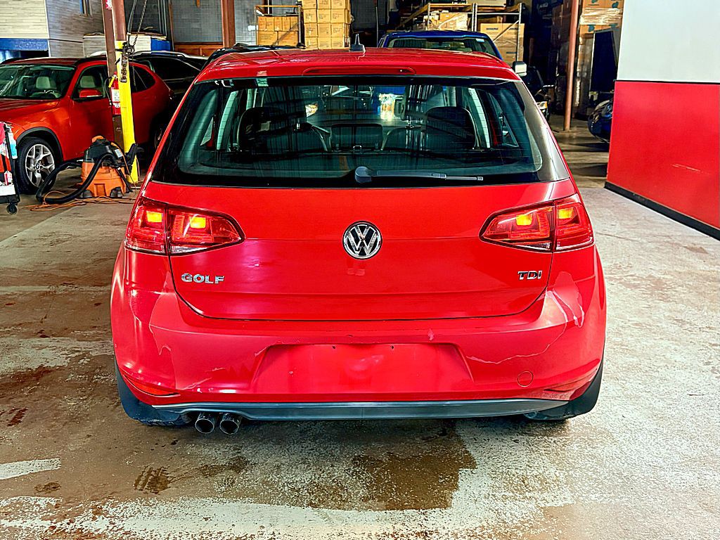 2015 Volkswagen Golf Image 6