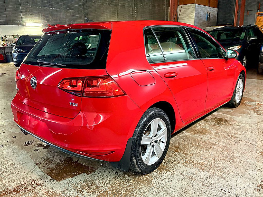 2015 Volkswagen Golf Image 7