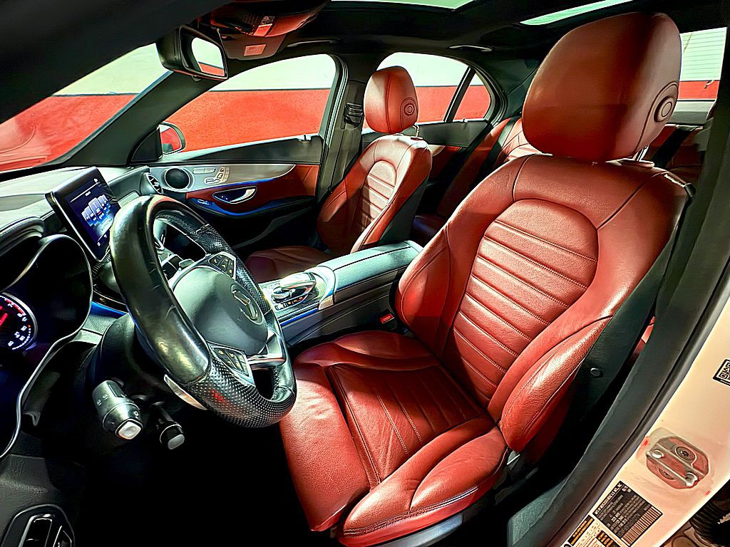 2016 Mercedes-Benz C-Class Image 10