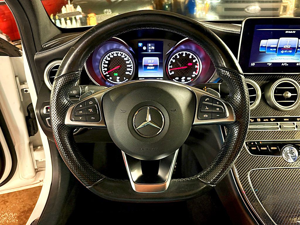 2016 Mercedes-Benz C-Class Image 11