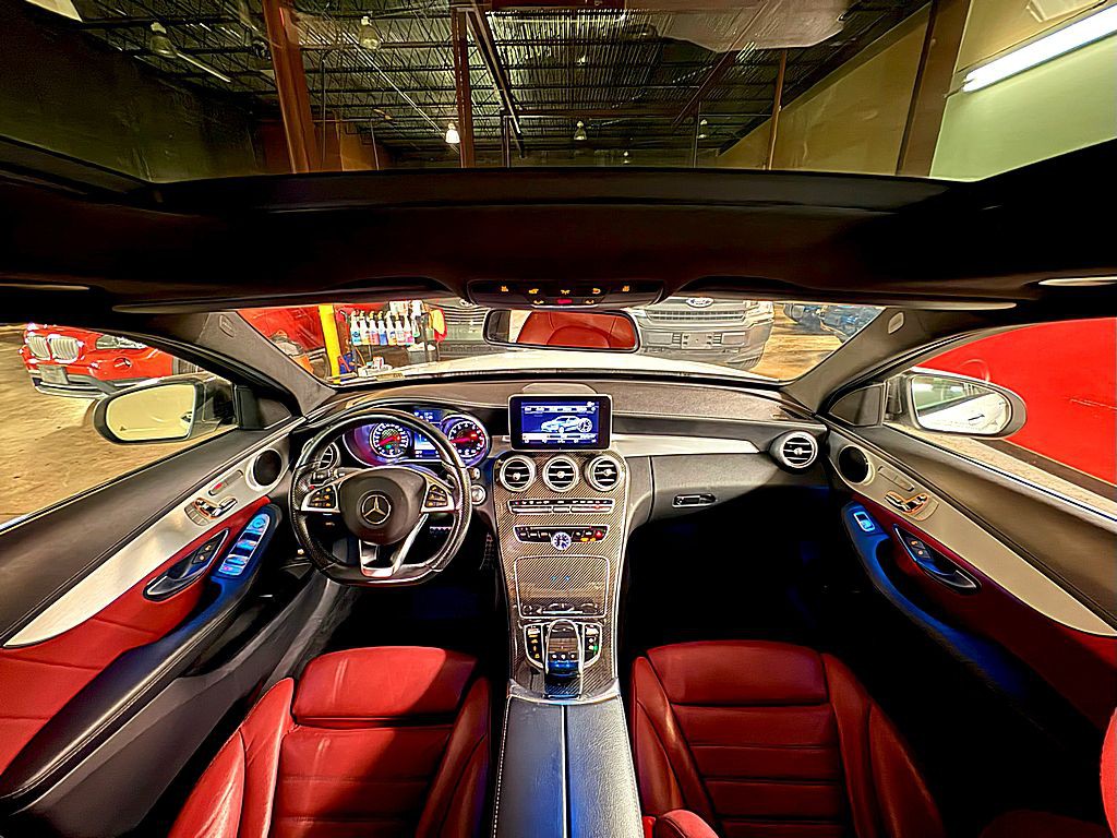 2016 Mercedes-Benz C-Class Image 21