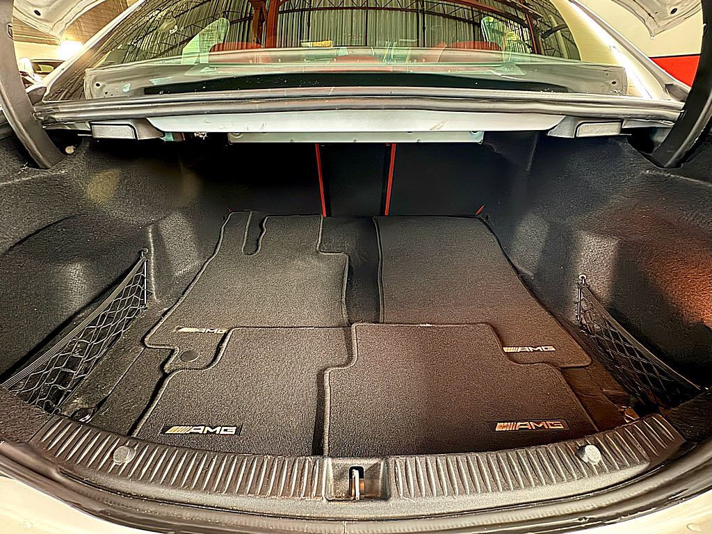 2016 Mercedes-Benz C-Class Image 23