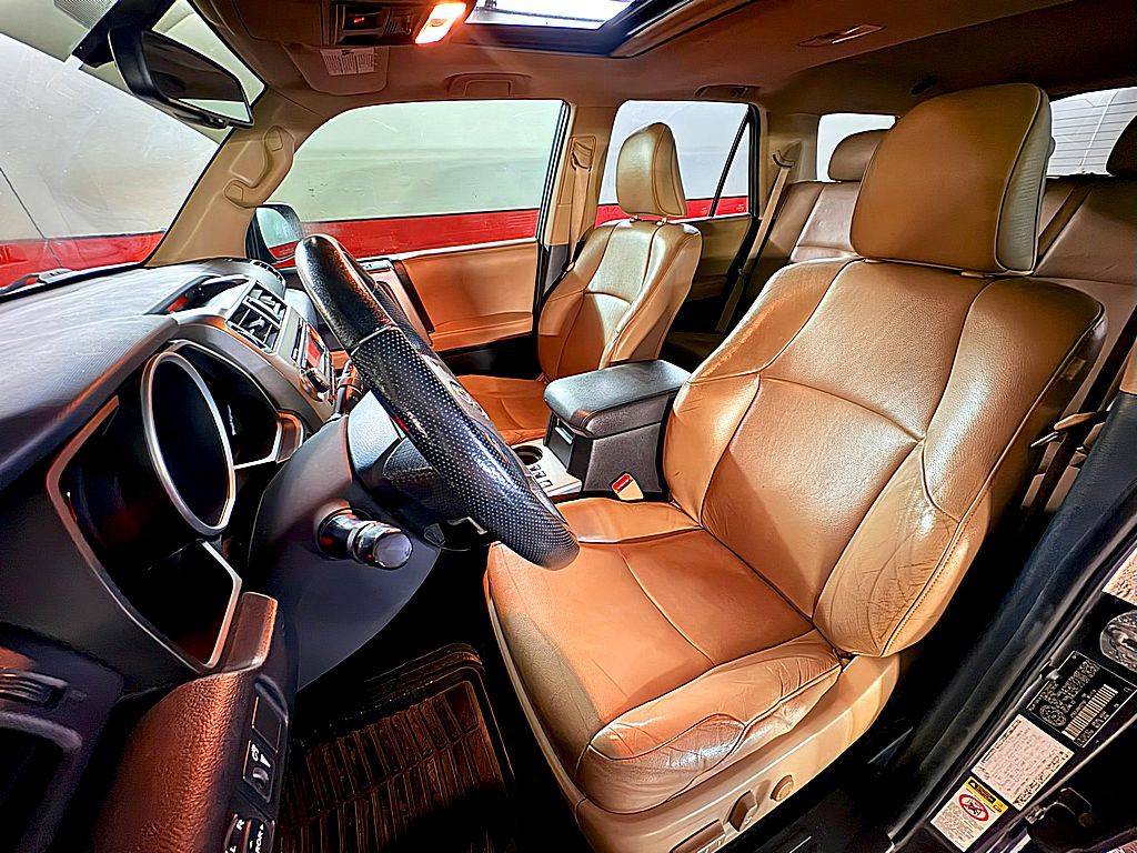 2010 Toyota 4Runner Image 10