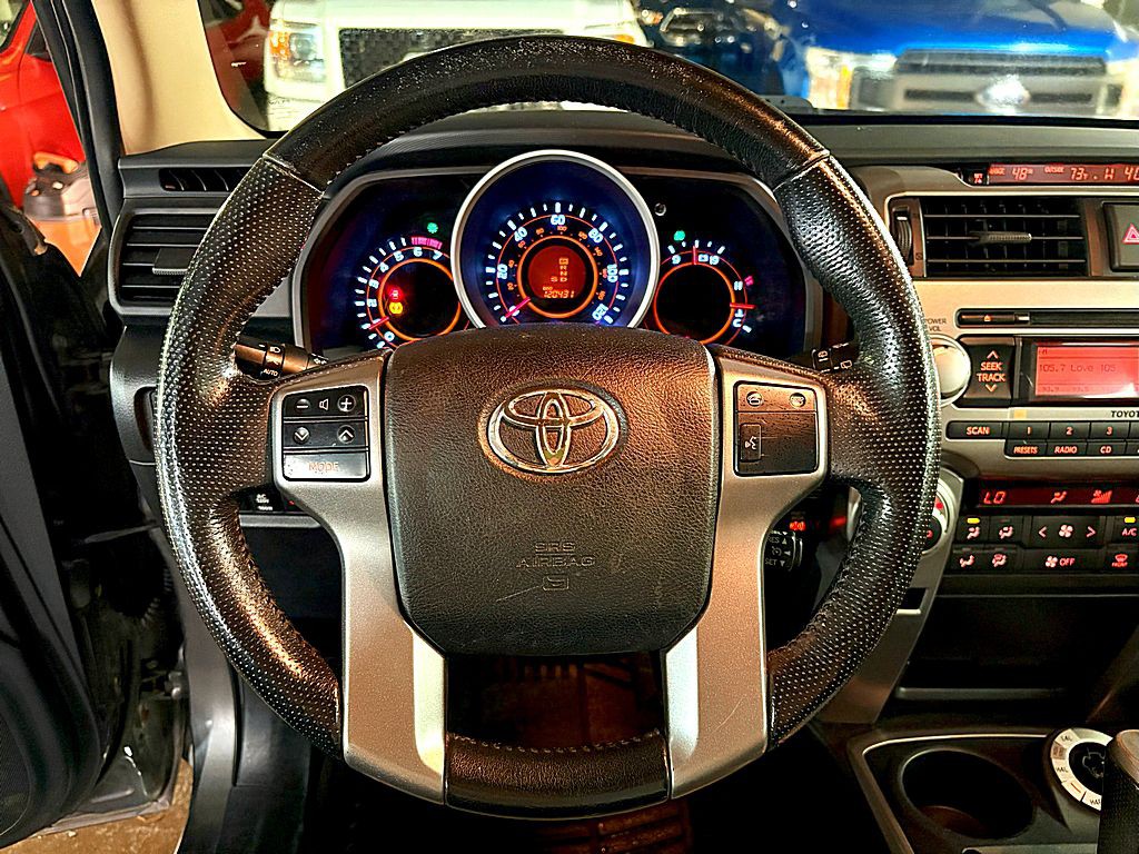 2010 Toyota 4Runner Image 11