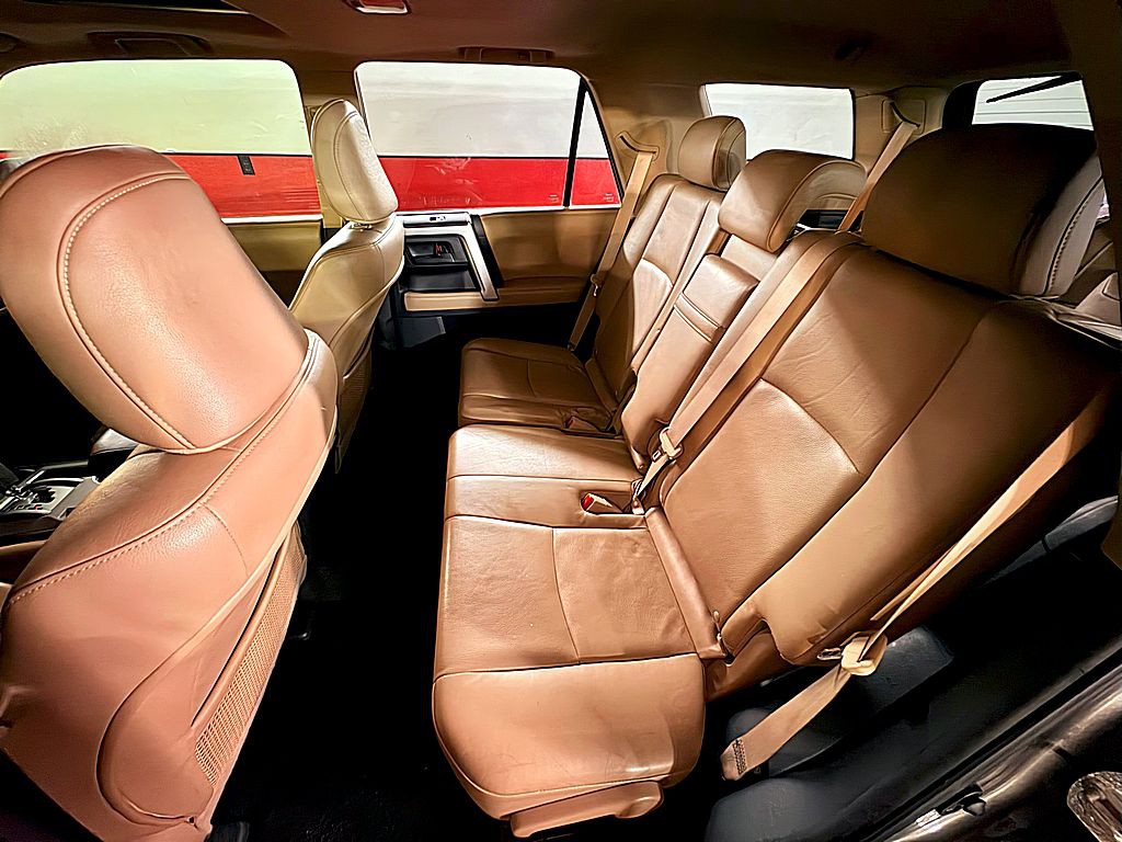2010 Toyota 4Runner Image 22