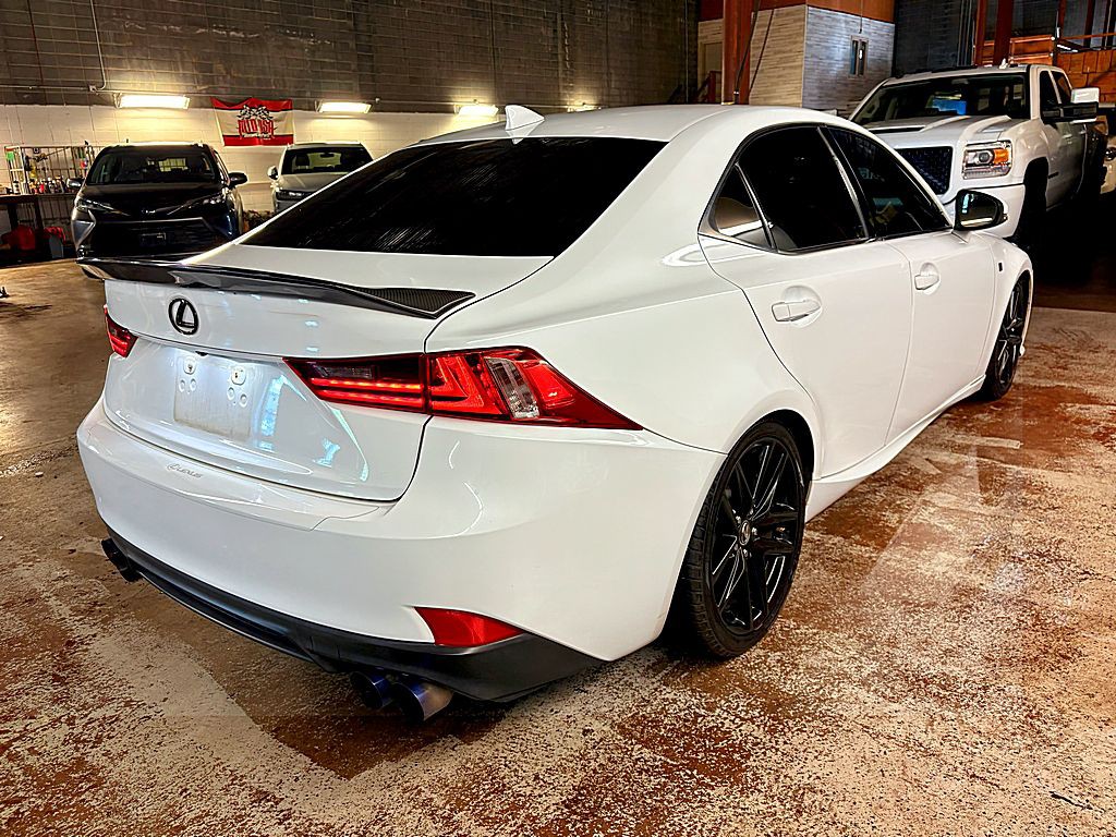 2015 Lexus IS Image 7
