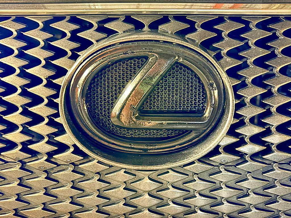 2015 Lexus IS Image 29