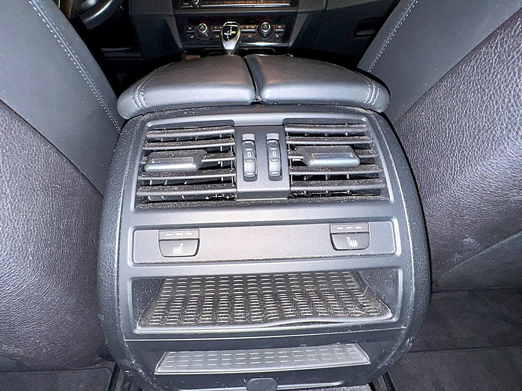 2016 BMW 5 Series Image 22