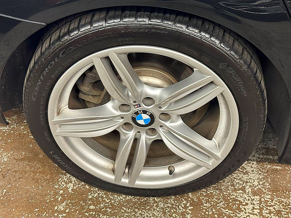 2016 BMW 5 Series Image 30