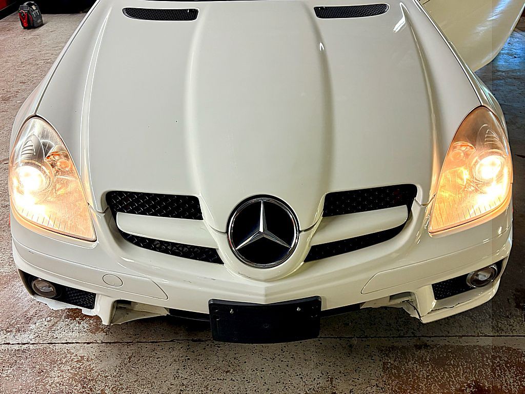 2010 Mercedes-Benz SLK-Class Image 26