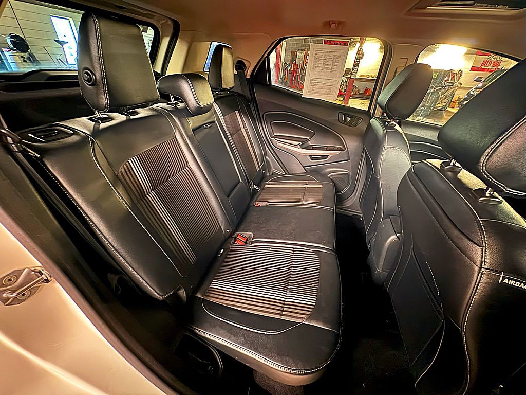 2020 Ford Econoline Image 23