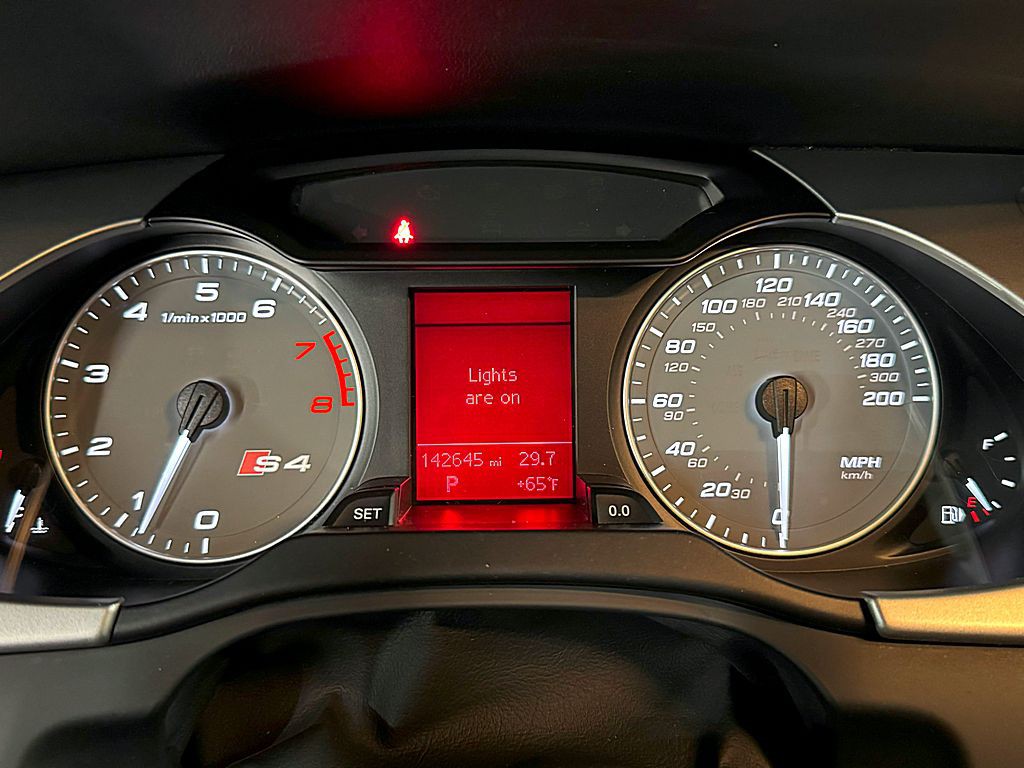 2011 Audi S4 Image 11