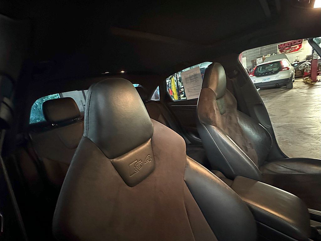 2011 Audi S4 Image 20