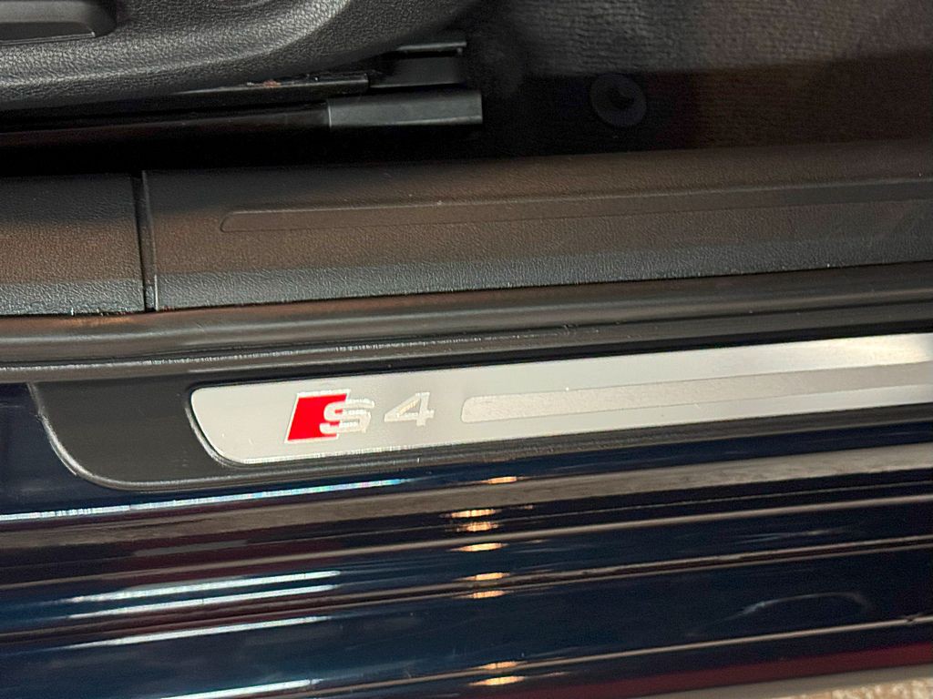 2011 Audi S4 Image 22