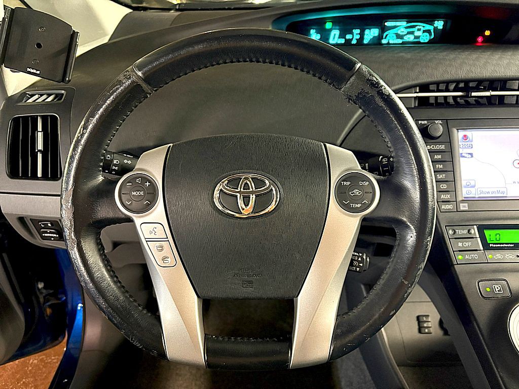 2010 Toyota Prius Image 12