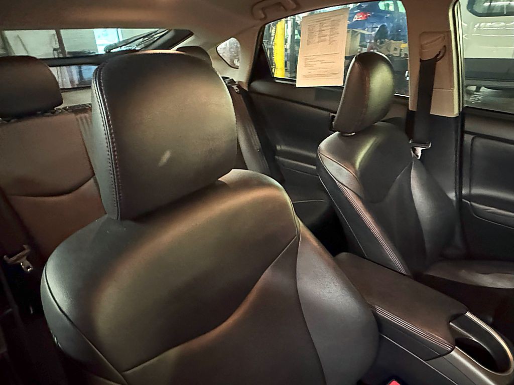2013 Toyota Prius Image 20