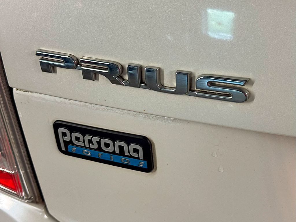 2013 Toyota Prius Image 22