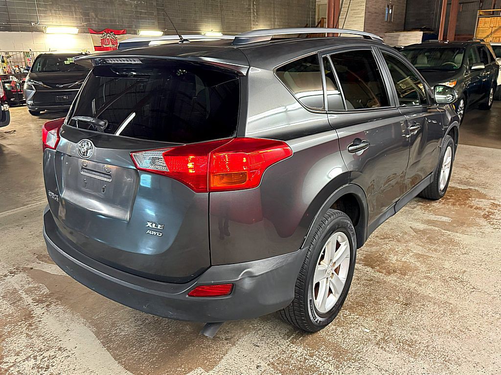2013 Toyota Rav4 Image 7