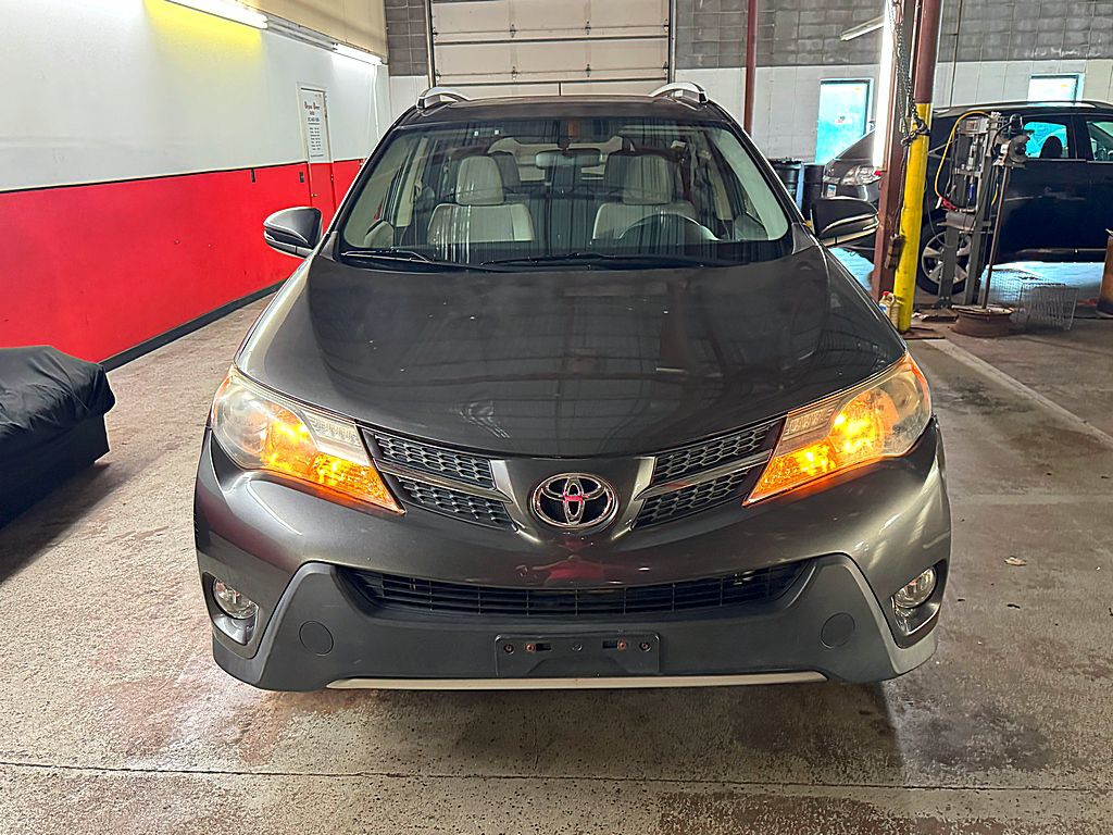 2013 Toyota Rav4 Image 9