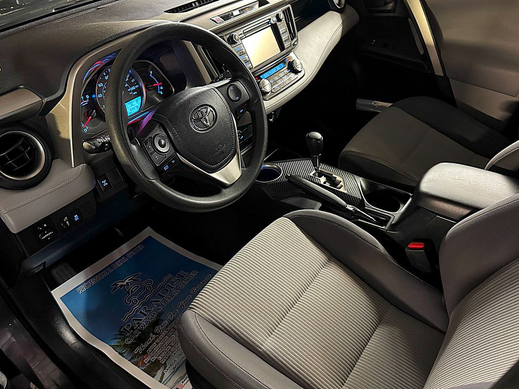2013 Toyota Rav4 Image 10