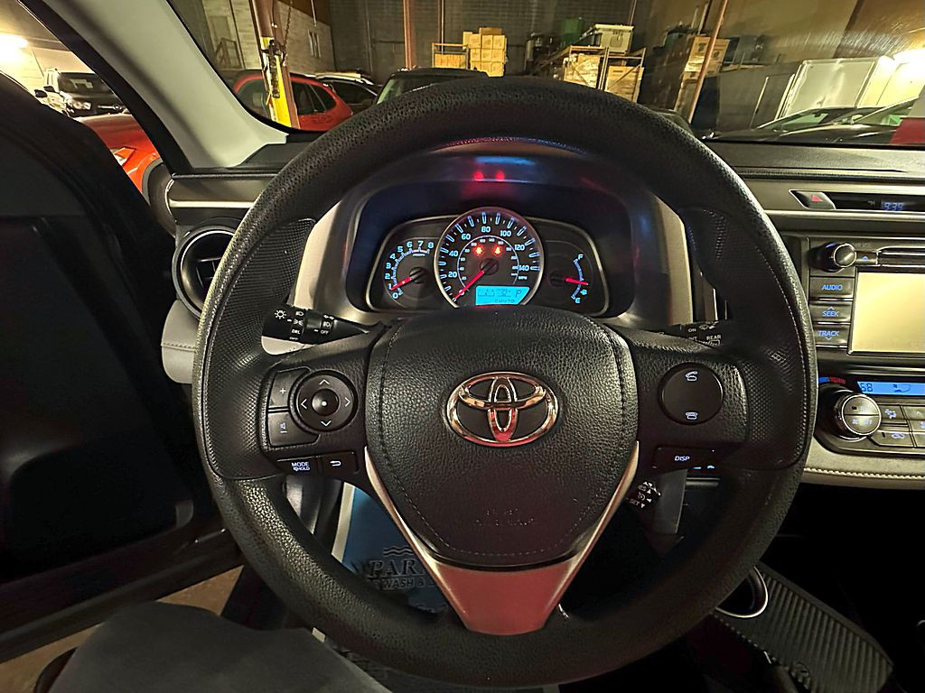 2013 Toyota Rav4 Image 12