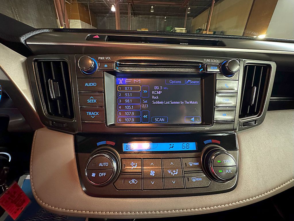 2013 Toyota Rav4 Image 14