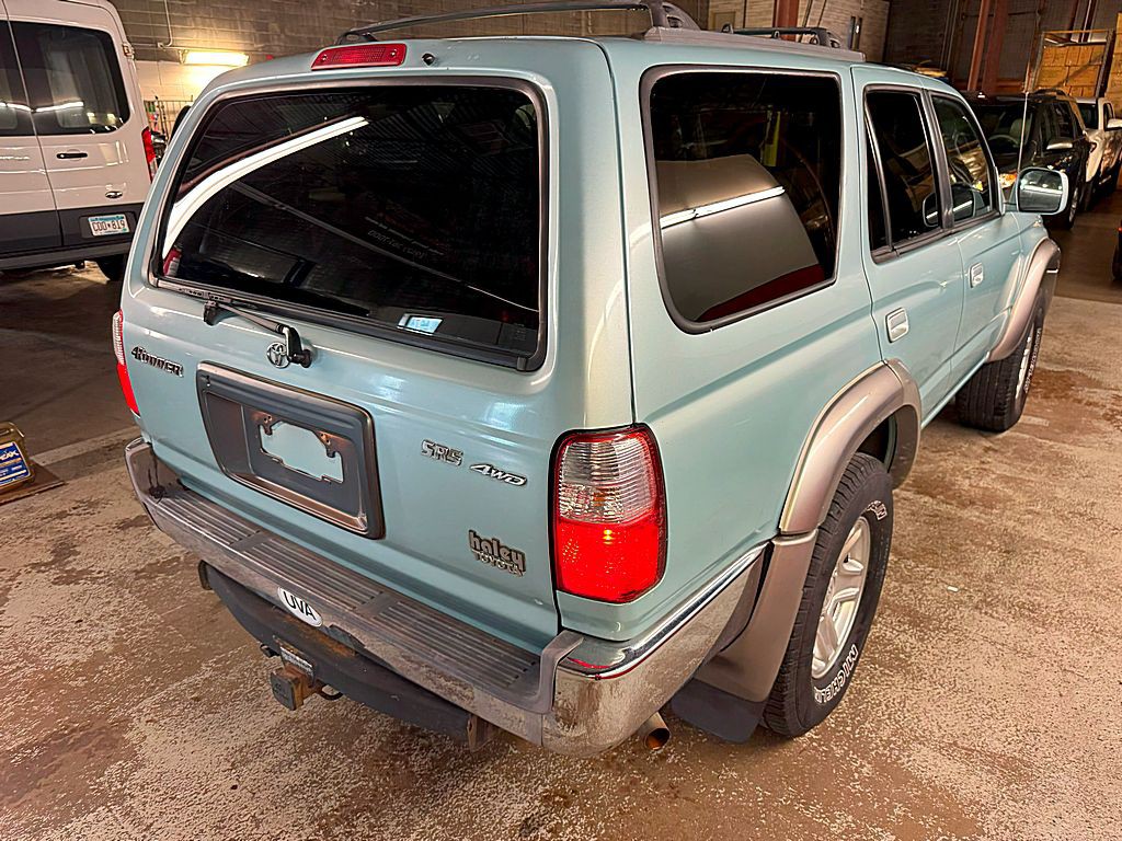 2001 Toyota 4Runner Image 7
