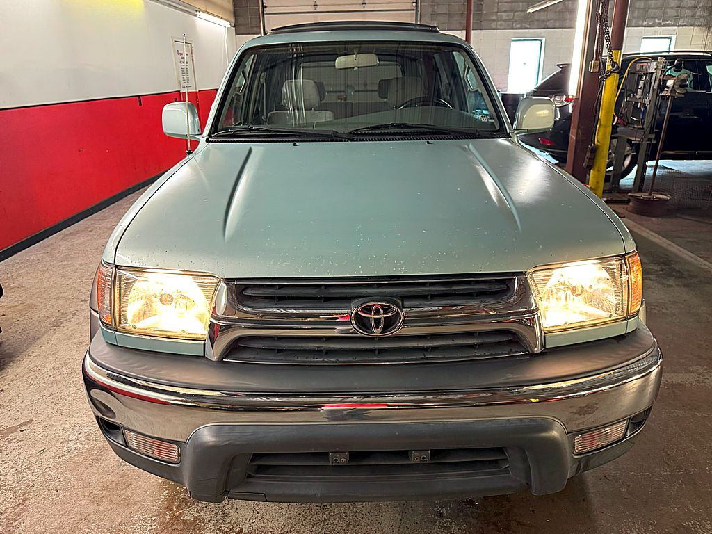 2001 Toyota 4Runner Image 9