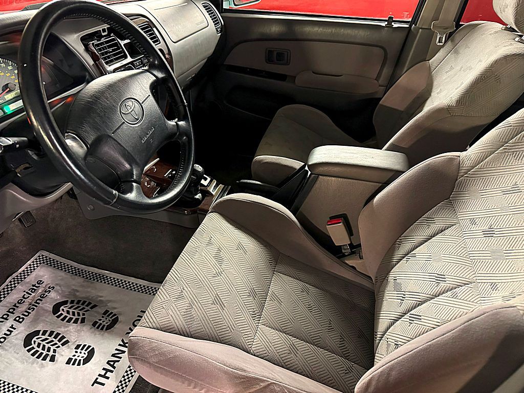 2001 Toyota 4Runner Image 10
