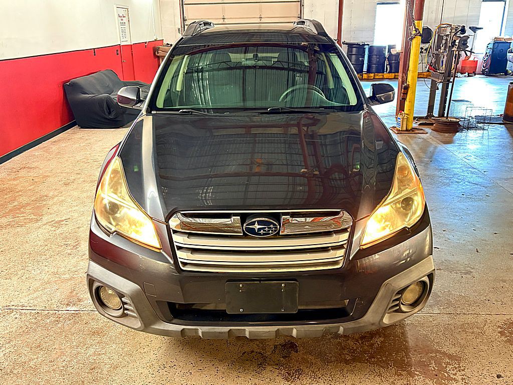 2013 Subaru Outback Image 9