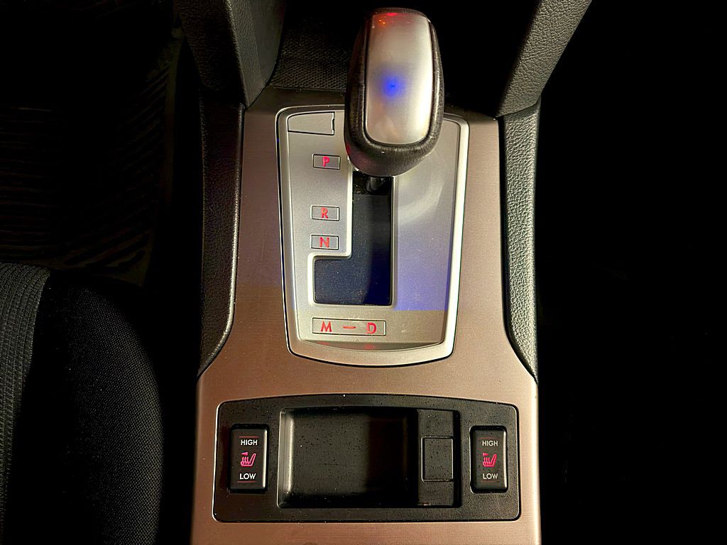 2013 Subaru Outback Image 15