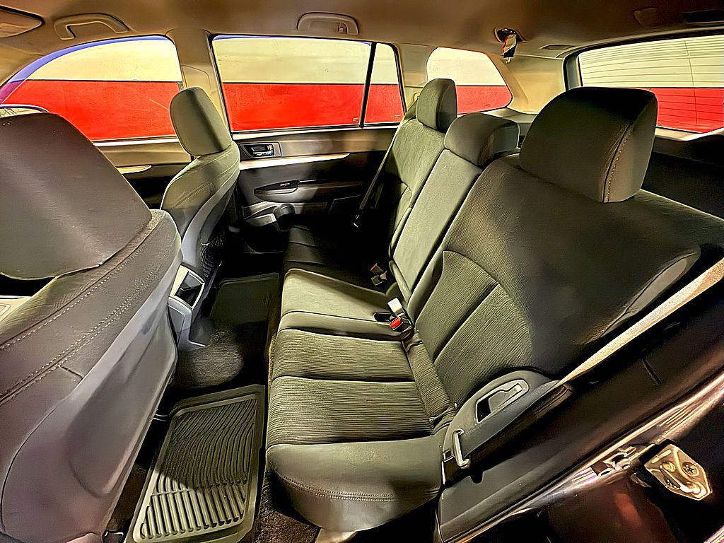 2013 Subaru Outback Image 20