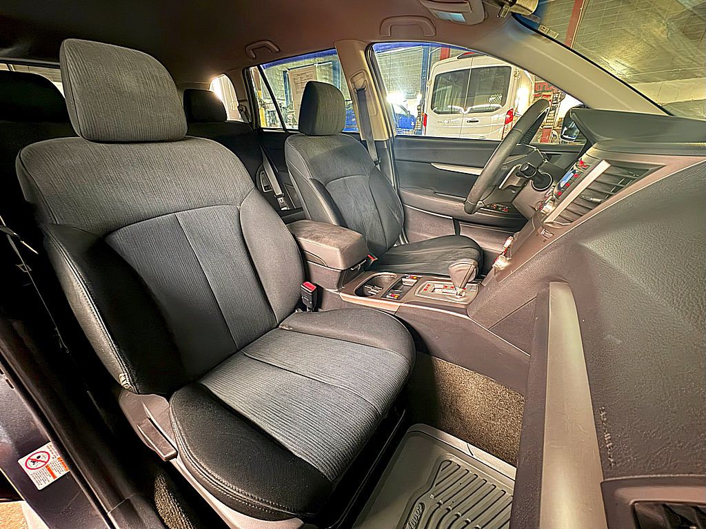 2013 Subaru Outback Image 23